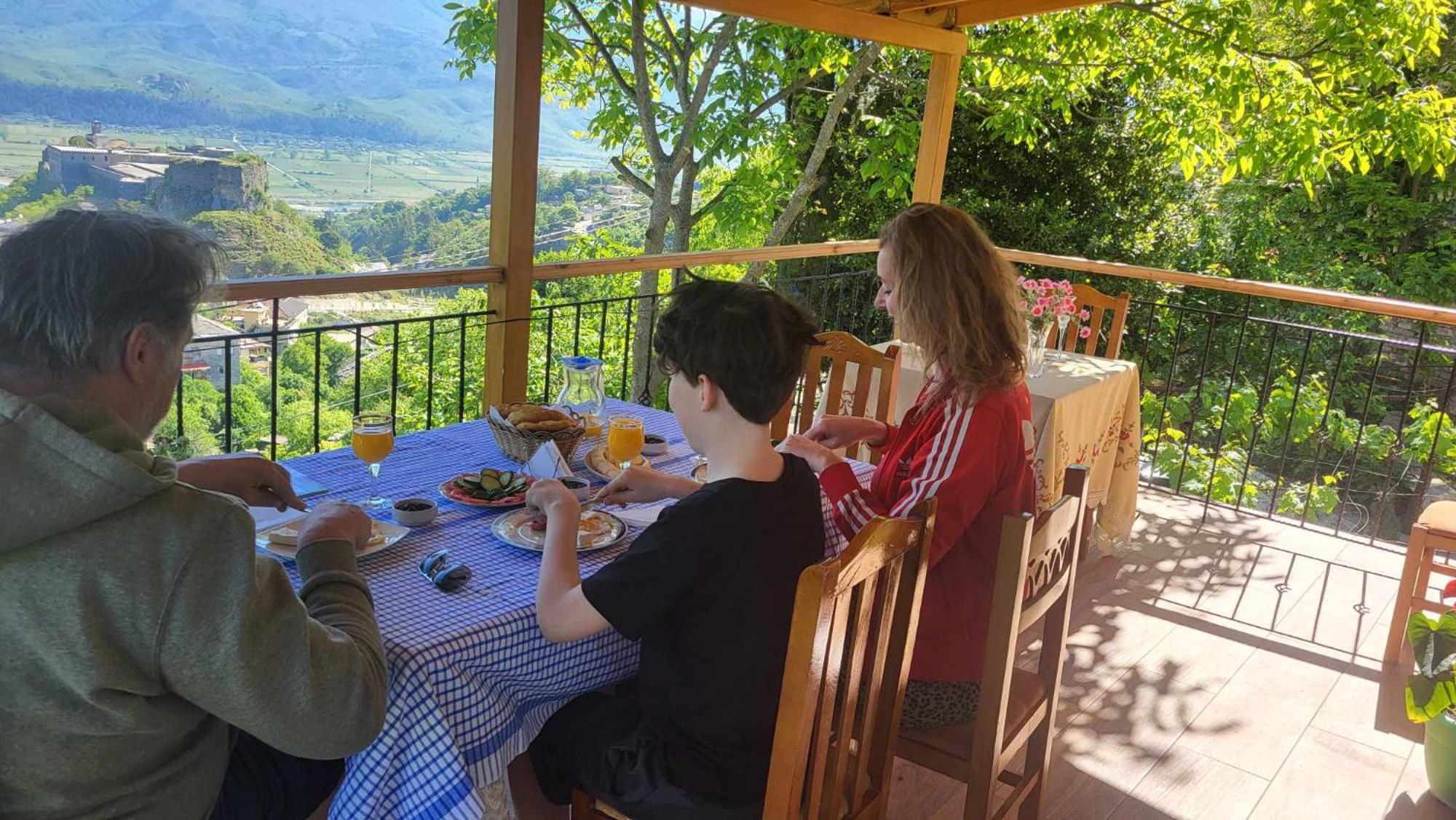 Guest House Hasko Gjirokastra Zewnętrze zdjęcie