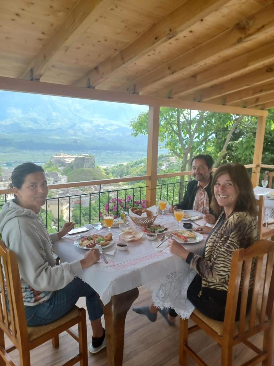 Guest House Hasko Gjirokastra Zewnętrze zdjęcie