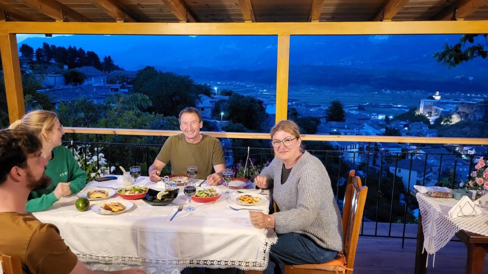 Guest House Hasko Gjirokastra Zewnętrze zdjęcie